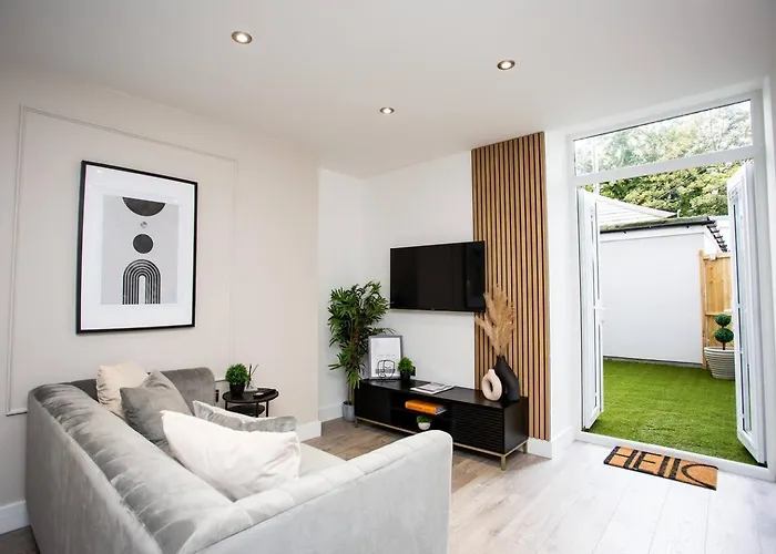 Entire Modern One Bed Apartment *Roker Sea Front*